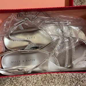 Size 7 katie and kellie